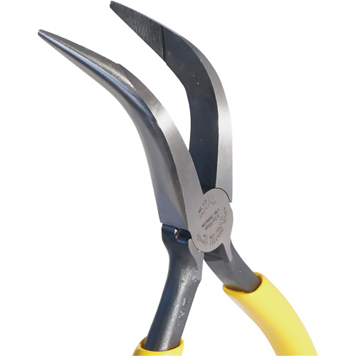 Pince &agrave; bec long recourb&eacute;e, 6-1/4" lo Groupe Belzile Dickner