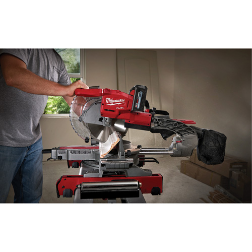 Ensemble scie &agrave; onglets combin&eacute;s coulissante &agrave; biseau double M18 Fuel Groupe Belzile Dickner
