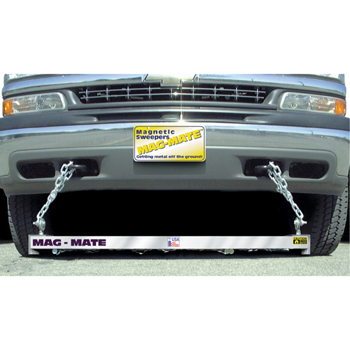 Balais de cour magn&eacute;tique, 48" la Groupe Belzile Dickner