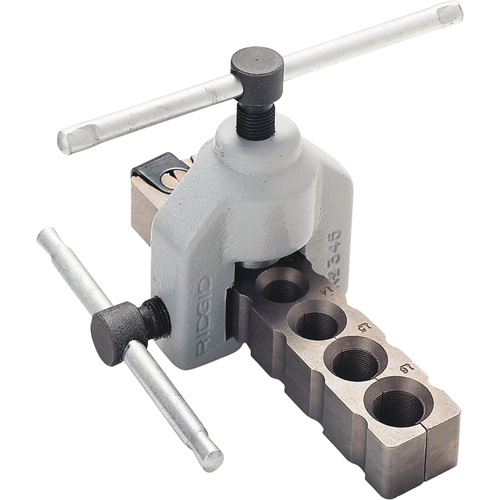 No. 345/DL Manual Flaring Tool With No. 150 Tubing Cutter and Case Kit Groupe Belzile Dickner