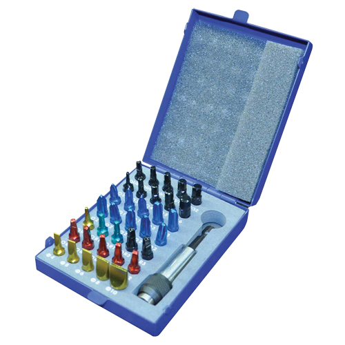 Jeu d'embouts &agrave; ins&eacute;rer de couleur avec boîtier en m&eacute;tal Groupe Belzile Dickner