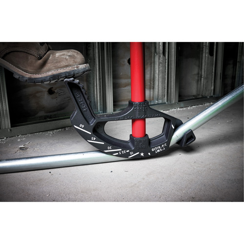 Machine &agrave; plier les conduits en fer Groupe Belzile Dickner