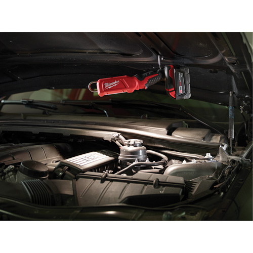 B&acirc;ton lumineux M18, Crochet, Rechargeable, 300 lumens Groupe Belzile Dickner