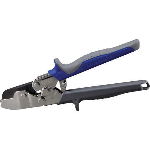 Entailleur manuel pour travaux CVCA Groupe Belzile Dickner