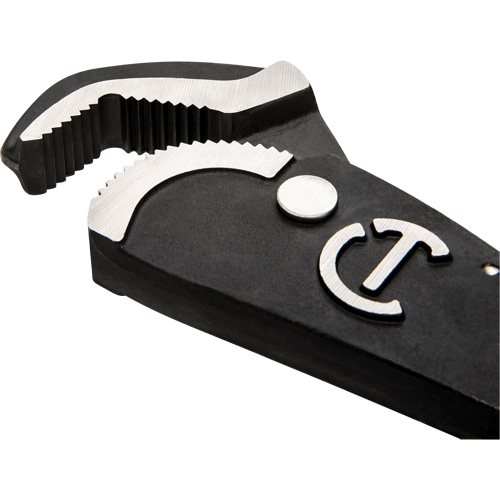 Self-Adjusting Dual Material Pipe Wrench, 1-1/2" Jaw Capacity, 12" Long, Black Oxide Finish, Cushion Handle Groupe Belzile Dickner