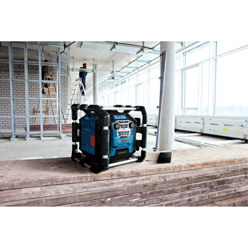 Radio de chantier avec Bluetooth 5.0 et station dalimentation, Lithium-ion, 18 V Groupe Belzile Dickner