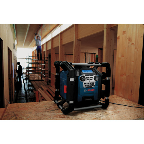 Radio de chantier avec Bluetooth 5.0 et station dalimentation, Lithium-ion, 18 V Groupe Belzile Dickner
