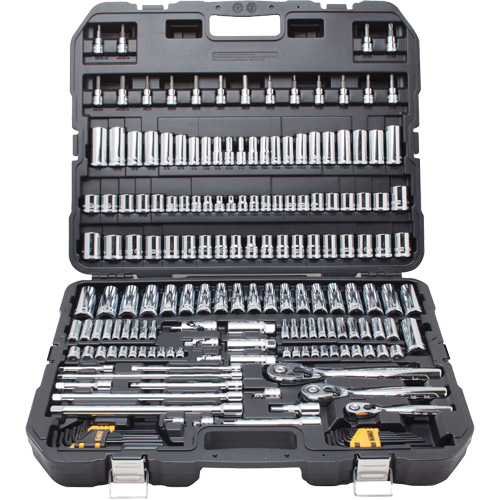 Mechanic's Tool Set Groupe Belzile Dickner