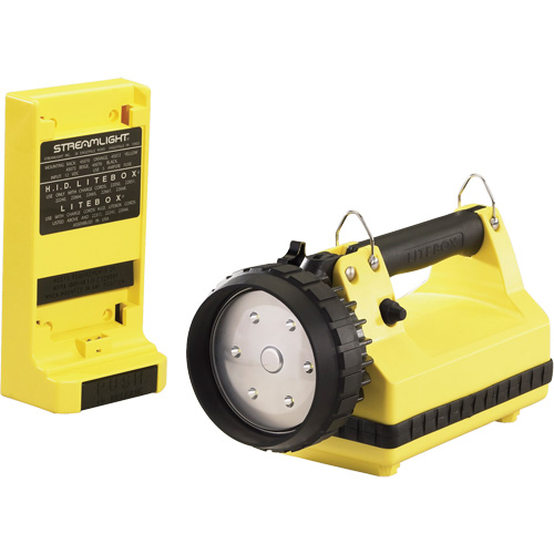 Lanterne avec syst&egrave;me de montage pour v&eacute;hicule E-Flood LiteBox, DEL, 615 lumens, 8 hres de fonctionnement, piles Rechargeable, Compris Groupe Belzile Dickner