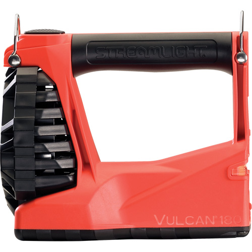 Lanterne multifonctionnelle 180 Vulcan, DEL, 1200 lumens, 5.75 hres de fonctionnement, piles Rechargeable, Compris Groupe Belzile Dickner