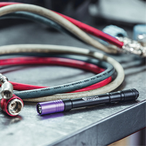 Lampe stylo UV avec port de recharge micro USB Stylus Pro, DEL, Corps en Aluminium, piles Rechargeable, Compris Groupe Belzile Dickner