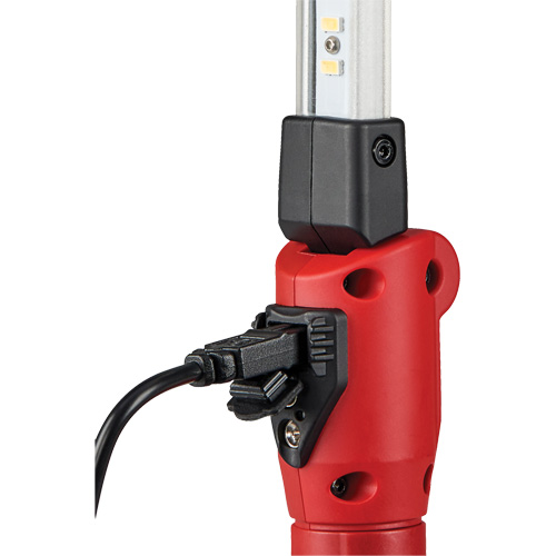 Strion&reg; SwitchBlade&reg; Compact Work Light, LED, 500 Lumens Groupe Belzile Dickner