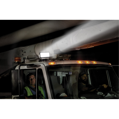 Utility Remote Control Search Light, LED, 4250 Lumens Groupe Belzile Dickner