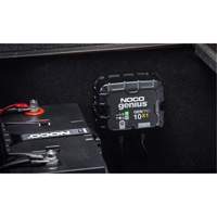 Chargeur de batterie embarqu&eacute; &agrave; 1 sortie de 10 amp&egrave;res GenPro10X1 Genius Groupe Belzile Dickner