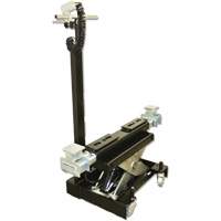Cric de levage dextr&eacute;mit&eacute; par pare-chocs, Capacit&eacute; de 12 tonne(s), 8" - 15-3/4" h Groupe Belzile Dickner
