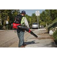 M18 FUEL Dual Battery Backpack Blower Kit, 18 V, 155 MPH Output, Battery Powered Groupe Belzile Dickner
