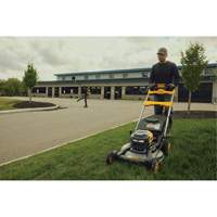 60V MAX* Brushless Cordless RWD Mower Kit, Self-Propelled Walk-Behind, Battery Powered, 21" Cutting Width Groupe Belzile Dickner