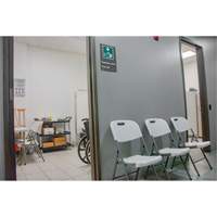 Chaises pliantes, Poly&eacute;thyl&egrave;ne, Blanc, Capacit&eacute; 350 lb Groupe Belzile Dickner