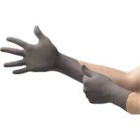 Gants jetables TouchNTuff 93-250, 6/T-petit, Nitrile, 5,1 mils/7,9-mil, Sans poudre, Gris Groupe Belzile Dickner