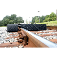 Ultra-Track Berm, 144 US gal. Capacity, 4' W x 6' L x 12" H, Foam Wall Groupe Belzile Dickner