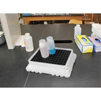 P4 Ultra-Spill Tray&reg;, 17" L x 21" W x 4" H, 2.9 US gal. Spill Capacity Groupe Belzile Dickner