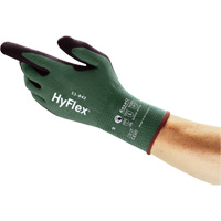 Gants polyvalents écoresponsables HyFlex<sup>MD</sup> 11-842, 5, Rêvetement Mousse de nitrile, Calibre 15, Enveloppe en Nylon SHG877 | Dickner Inc