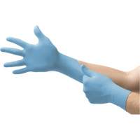Gants jetables Vesatility 92-134 MICROFLEX, 5.5/6/T-petit, Nitrile, 2,76-mil/3,94-mil, Sans poudre, Bleu, Classe 2 Groupe Belzile Dickner