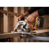 Max* Brushless Cordless Circular Saw Kit, 6-1/2", 20 V Groupe Belzile Dickner