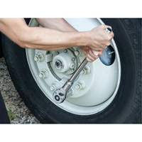 Cl&eacute; &agrave; cliquet &agrave; t&ecirc;te en larme &agrave; d&eacute;clenchement rapide &agrave; 24 dents, Prise de 3/4", Poign&eacute;e Ordinaire Groupe Belzile Dickner