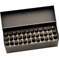 Jeu de lettres et num&eacute;ros pour estampage &agrave; la main, 36 morceaux Groupe Belzile Dickner