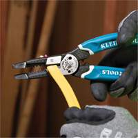 Outil polyvalent Klein-Kurve pour d&eacute;nuder, couper et sertir les fils, 8-1/4" lo, 8 - 20 AWG Groupe Belzile Dickner