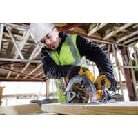 FlexVolt&reg; Max Brushless Circular Saw with Electric Brake Kit, 7-1/4", 60 V Groupe Belzile Dickner