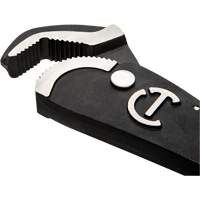 Cl&eacute; bimat&eacute;riau auto-ajustable pour tuyau, Cap des m&acirc;choires 1-1/2", Longueur 12", Fini Oxyde noir, Prise Coussin&eacute;e Groupe Belzile Dickner